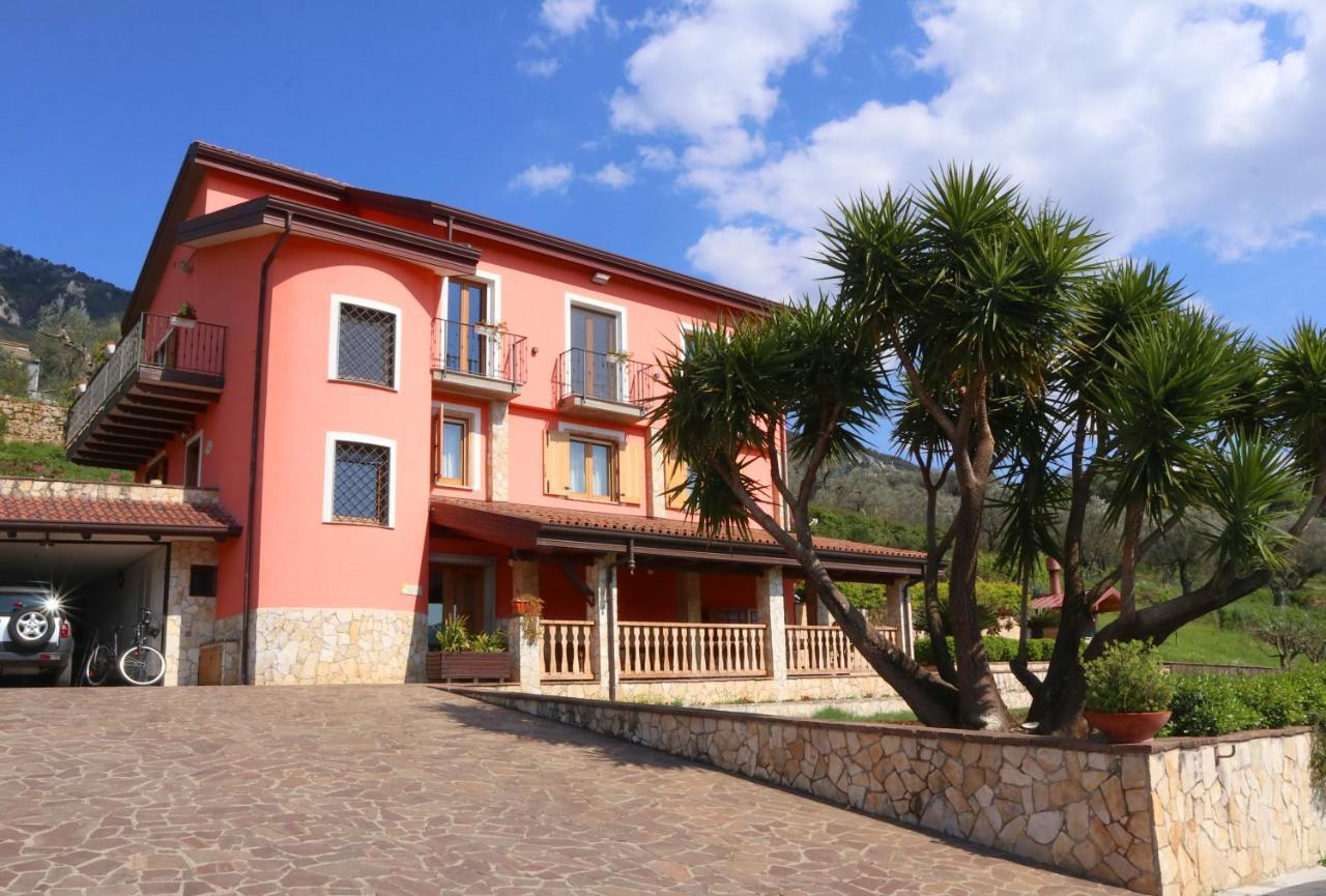 B&B La Casa Del Sole Controne Buitenkant foto